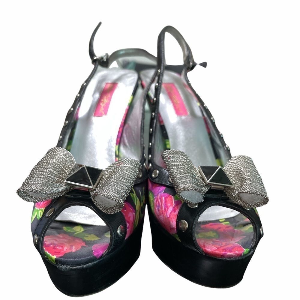 Betsey Johnson platform peep toe floral pumps 7.5 - Picture 2 of 10